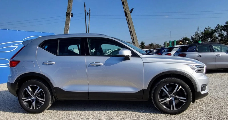 Volvo XC 40 cena 119900 przebieg: 123000, rok produkcji 2018 z Przedbórz małe 466